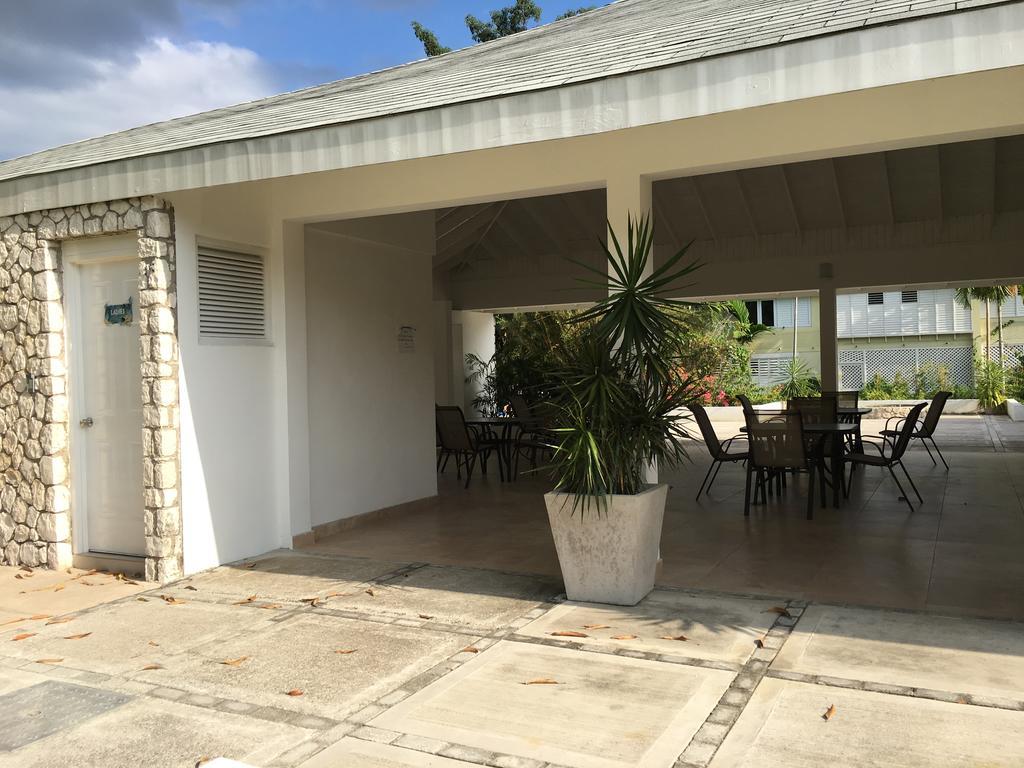 Apartamento Anna'S Joye Seawind - Freeport, Montego Bay Exterior foto
